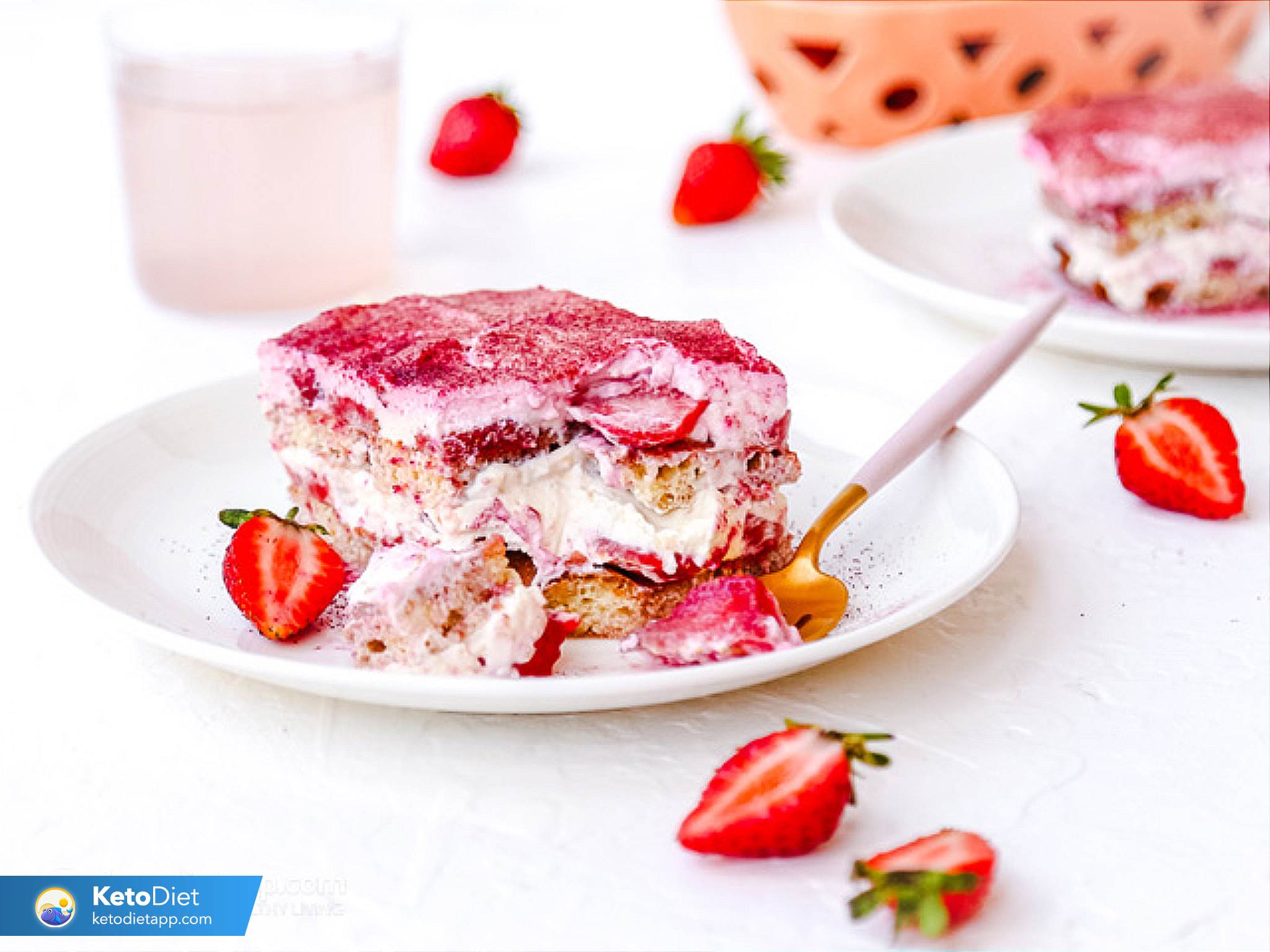 The Finest Low-Carb Strawberry Tiramisu