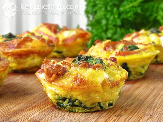 Keto meal - Egg muffins with goat cheese  KetoDiet 